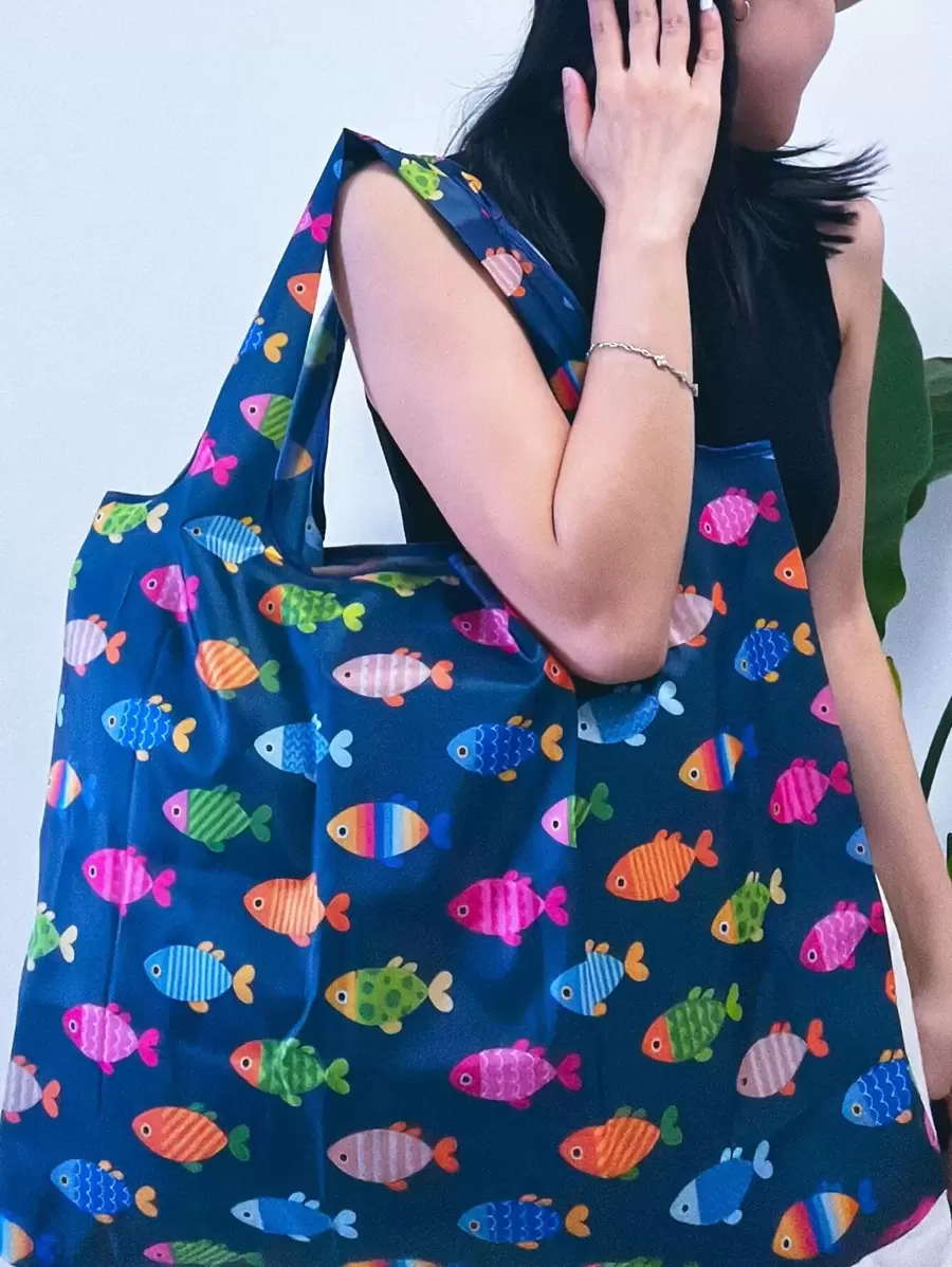 鱼形购物袋书包，容量大，便携，适合少女、女大学生，非常适合返校、开学第一天、初中、高中、购物、度假