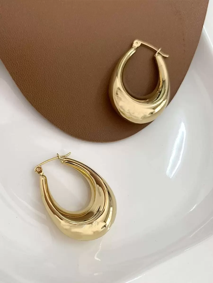 Minimalist Hoop Earrings - Yellow Gold - View 1