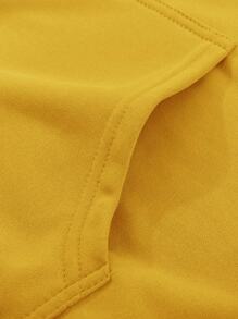 Manfinity Campus Court Men Letter Graphic Kangaroo Pocket Drawstring Hoodie - Yellow - View 3