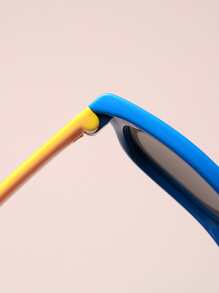 1 pieza de gafas de sol polarizadas con montura cuadrada para niños, protección solar al aire libre de moda - Azul - Ver 4