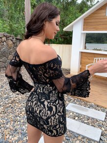 Eilly Bazar Vestido Mini Con Hombros Descubiertos Y Superposición De Encaje - Negro - Ver 2