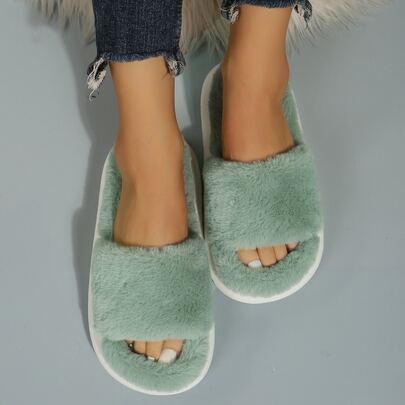 Minimalist Fuzzy Bedroom Slippers
