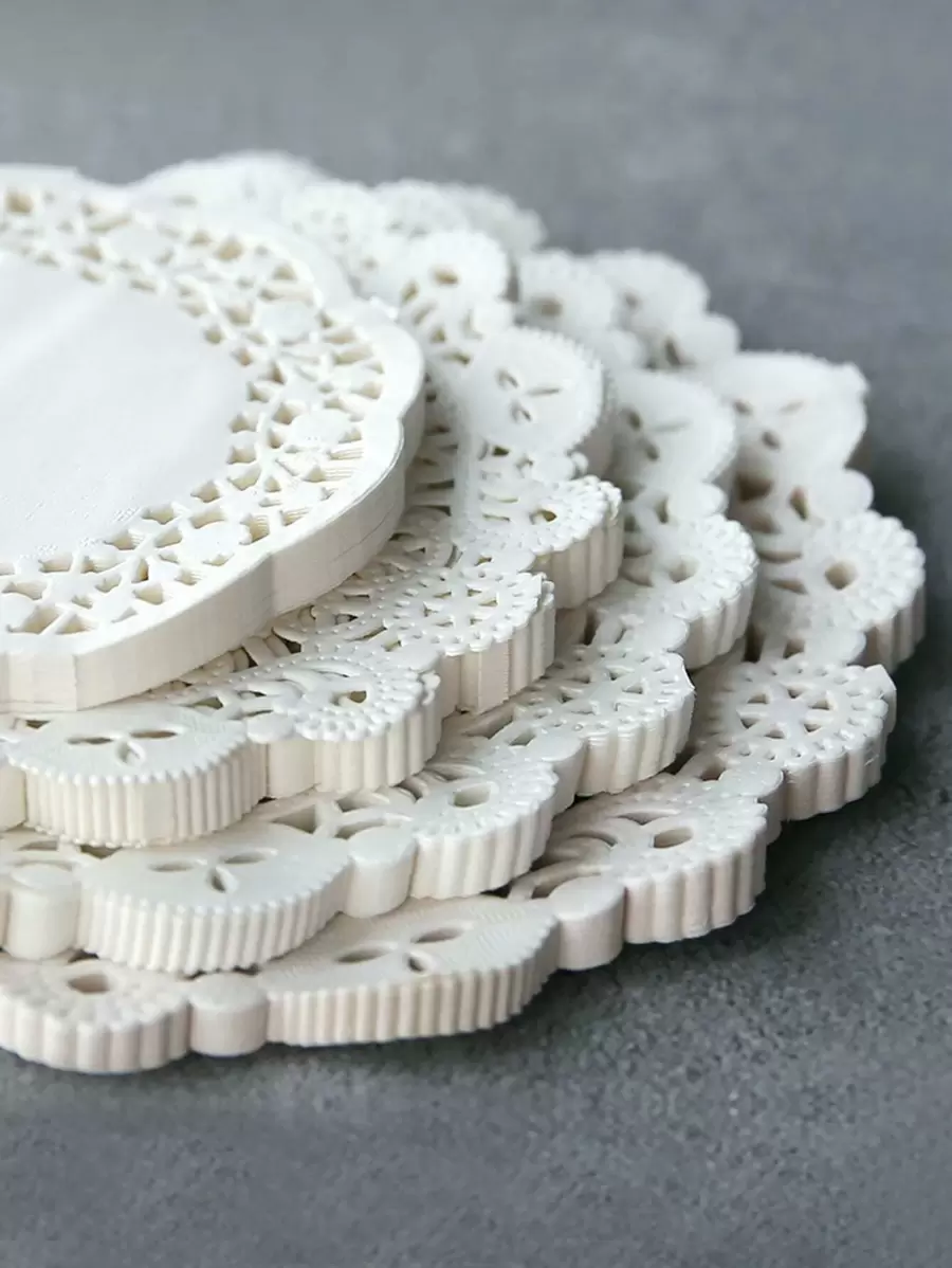 100pcs Hollow Lace Random Decorative Craft Paper Back To School