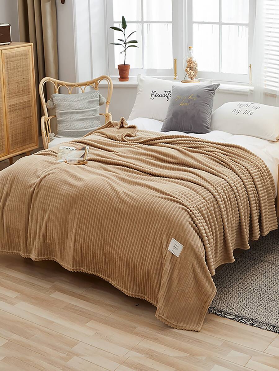 1 件加厚条纹羊毛毯，法兰绒柔软毯，适用于沙发、床、露营、旅行 - 适合所有季节的舒适礼物 - 卡其色 - 查看 1