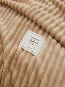 1 件加厚条纹羊毛毯，法兰绒柔软毯，适用于沙发、床、露营、旅行 - 适合所有季节的舒适礼物 - 卡其色 - 查看 4