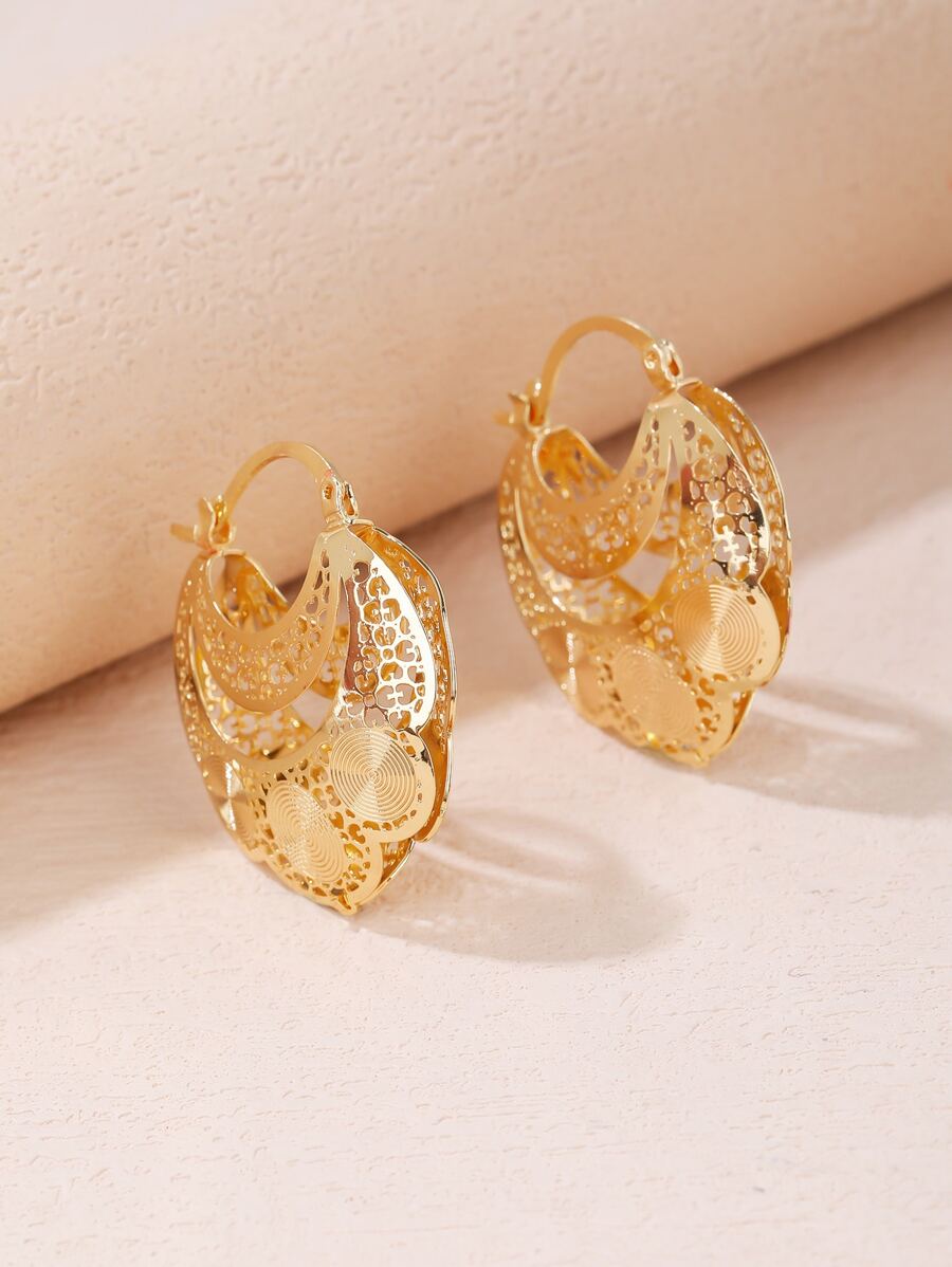 Hollow Out Hoop Earrings - Yellow Gold - View 1