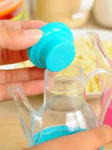 1pc Random Color Spice Jar, Plastic Liquor Bottle Pourer For Kitchen - Multicolor - View 2