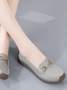 2025 Autumn Women's Fashionable Grey Pure Metal Flat Loafers With Metal Decoration