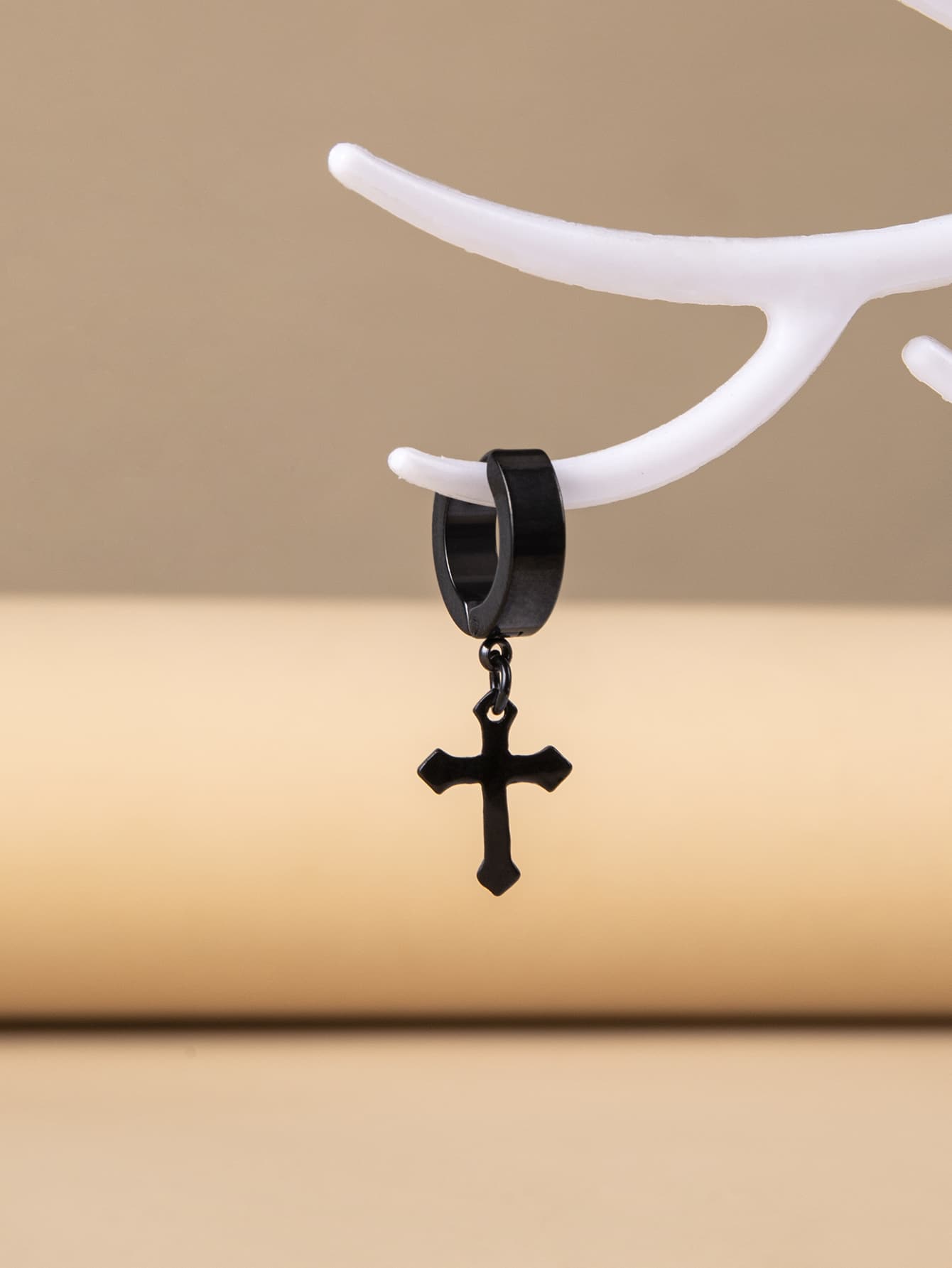 1入組十字架吊墜耳環 - 黑色 - 查看 1