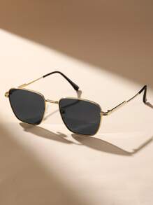 1PC Women Metal Geometric Classic Fashion Glasses For Holiday Gift Vacation Outfits Daily Life Accessories For Summer Beach Vacation,Outdoor,Travel
