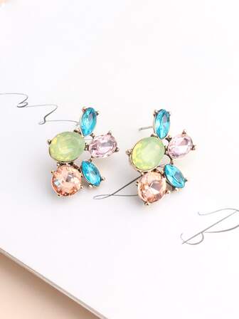 Pendientes de tachuela con diseño de diamante de imitación