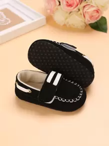 Giày lười đế bằng ngoài trời màu đen cho trẻ sơ sinh, giày đế bằng có chi tiết khâu hai tông màu - màu đen - Xem 2