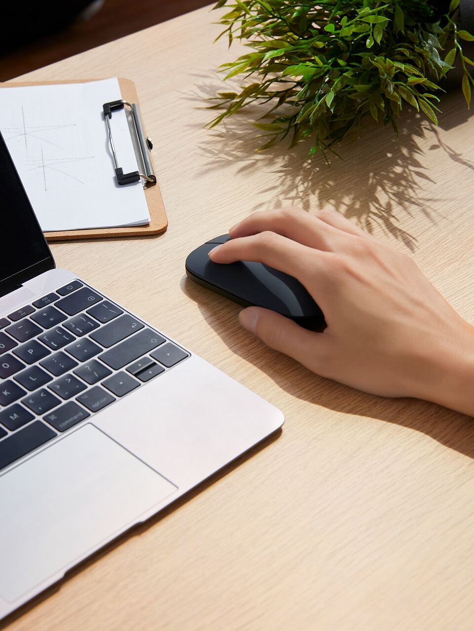 UGREEN Wireless Mice Computer Mouse For Laptop Silent Buttons 2.4G 250Hz With USB Mini Receiver, 1600 DPI 4000 DPI Optical Tracking Ambidextrous