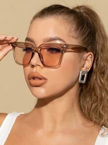 1pc Women's Fashion Large Frame Square Minimalist Casual Outdoor Sun Glasses, Suitable For Daily & Holiday Wear Beach Accessories For Women Sun Glasses Sunglasses Shades Basics And Suit For Sweater Jeans Sweatpants Hoodie Jackets Dress And Long Sleeve Shirt Fashionable Shade Elegant Outfit Family Outings Travel Vacation Holiday For Summer Beach Vacation,Outdoor,Travel