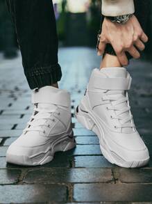 男士白色字母刺绣系带厚底运动鞋 男士街头服饰