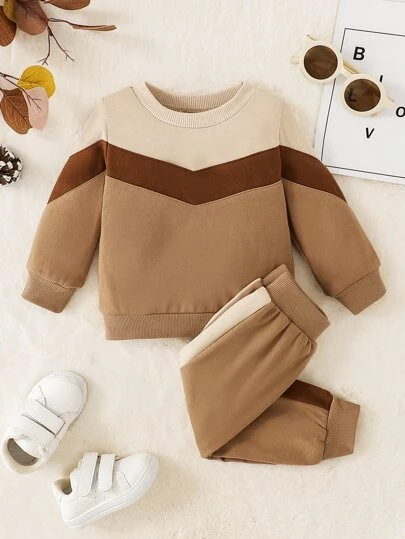 Baby Boy Chevron Print Sweatshirt & Joggers