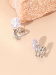 Pendientes con pinza con decoración en forma de corazón para el Día de San Valentín