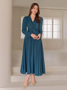 Modelyn Twist Front Pleated Hem Dress - Teal Blue - View 4
