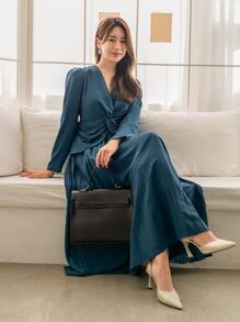 Modelyn Twist Front Pleated Hem Dress - Teal Blue - View 6