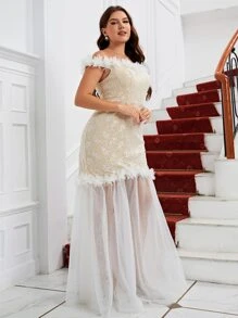 SHEIN Belle 大碼一字肩魚尾裙下擺蕾絲婚紗洋裝