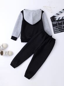 SHEIN Young Boy Letter Patched Two Tone Hoodie & Sweatpants - Black - View 2