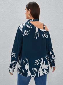 SHEIN Clasi Plus Plants Print Asymmetrical Neck Blouse - Navy Blue - View 2