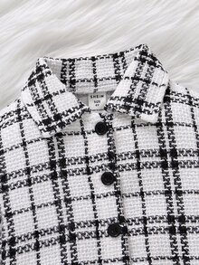 小女童格紋夾克和洋裝