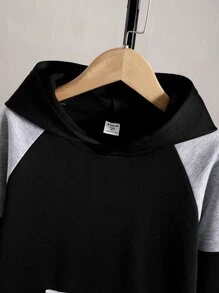 SHEIN Tween Boy 2 Pieces Contrast Panel Hoodie Sweatshirt And Sports Pants Set For Casual And Athletic Wear, School, Campus, College Chic Outfits For Autumn/Winter