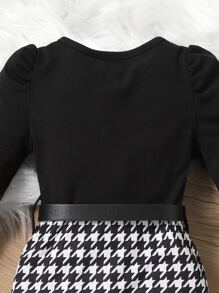 SHEIN 年轻女孩黑色罗纹针织长袖拼布千鸟格印花连衣裙，优雅复古可爱风格，全年流行 - 黑與白 - 查看 5