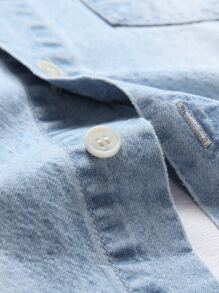 Manfinity Homme Men Cotton Flap Pocket Washed Denim Shirt Without Tee - Light Wash - View 6