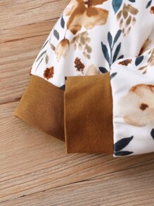 女嬰花卉圖案袋鼠口袋連帽連體衣帶褲子