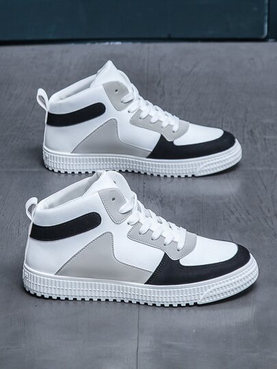 รองเท้าผ้าใบสีขาวแนวสบาย รองเท้ากีฬากันลื่น สำหรับผู้ชาย