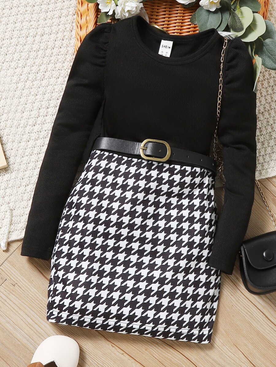 SHEIN 年轻女孩黑色罗纹针织长袖拼布千鸟格印花连衣裙，优雅复古可爱风格，全年流行 - 黑與白 - 查看 1