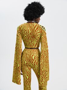 RUNWAY SHERO Zebra Striped Lace Up Front Flounce Sleeve Crop Tee - Multicolor - View 2