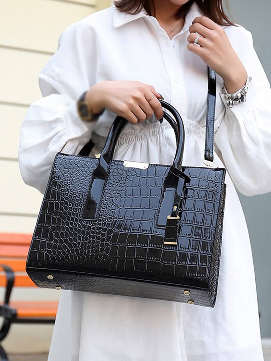 Women's Faux Crocodile Embossed Tote Bag, Large Capacity Shoulder Bag, Handbag, Crossbody Bag Simple Crocodile Pattern Tote Bag, Faux Leather Shoulder Bag, Women's Classic Handbag, Business Casual Women Bag Rookies & White-Collar Workers, Perfect For Back To School, College, Middle School, High School, Work, Business, Commute, Tote Bag Large, Best Fall Inspo Ideas, Eye-Catching Work Bags For Women - Black - View 1