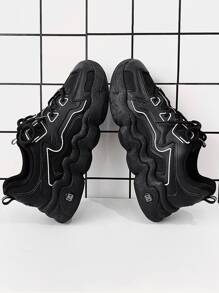Men Letter Patch Decor Lace-up Front Chunky Sneakers - Black - View 2
