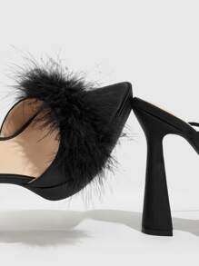 Fluffy Design Sculptural Heeled Strappy Sandals - Black - View 3