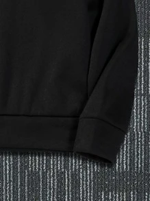 ROMWE MEN Goth Guys Letter Butterfly & Skull Graphic Sweatshirt - Black - View 5