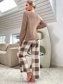 Solid Top & Buffalo Plaid Pattern Pants Flannel PJ Set / Pajama Set, Fall Winter Clothes - Khaki - View 2