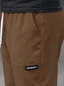 Manfinity Homme 男士字母贴片抽绳休闲锥形裤，男士棕色裤子，男士休闲裤，男士抽绳裤，男士卡其裤，Manfinity 男士裤子，秋季 - 咖啡棕 - 查看 4