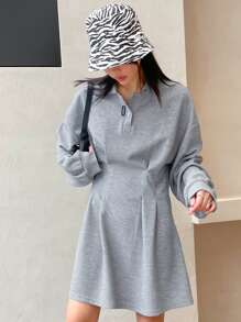 DAZY Đầm cổ polo trễ vai đính chữ có chi tiết - Màu Xám nhạt - Xem 7