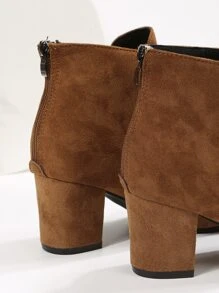 Point Toe Chunky Heeled Faux Suede Classic Boots, Women's Fashionable Solid Color Elegant Brown Chunky Heel Boots - Brown - View 8