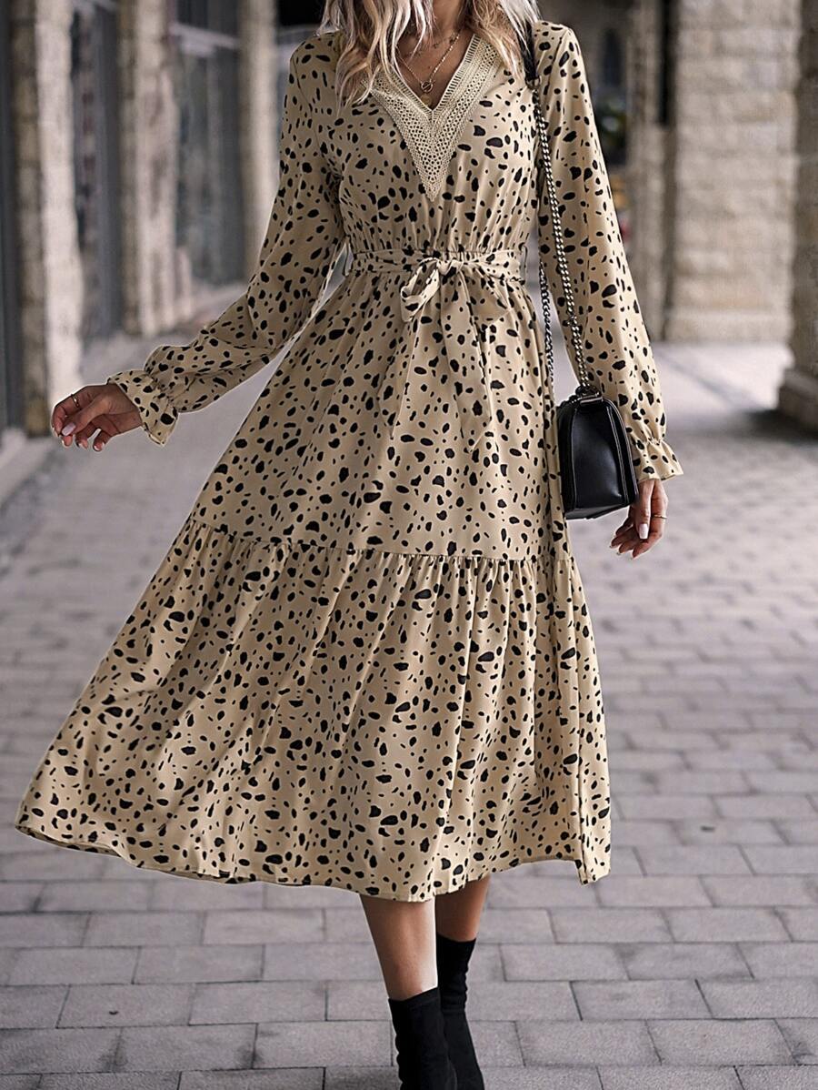 SHEIN Unity 斑點印花荷葉袖荷葉邊繫腰帶洋裝 - 卡其色 - 查看 1