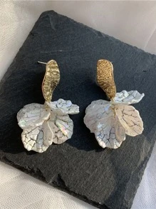 Hoa tai hình giọt nước - trắng - Xem 1