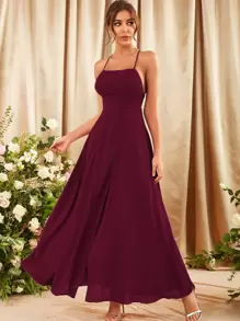 SHEIN Belle 露背交叉下擺開叉吊帶連衣裙 - 酒紅色 - 查看 3