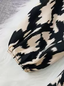 SHEIN Leap Crew Tween 女童休闲全身印花 V 领长袖收腰短裙，秋冬 - 彩色 - 查看 3