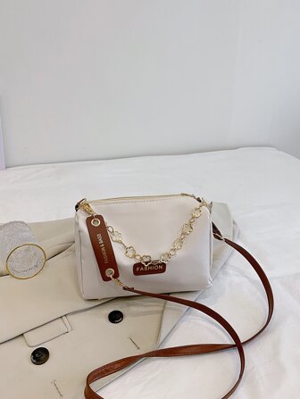 防水、輕巧、商務休閒字母貼片細節鏈條水桶包適合青少年女孩女大學生、菜鳥和白領非常適合辦公室、大學、工作、商務、通勤