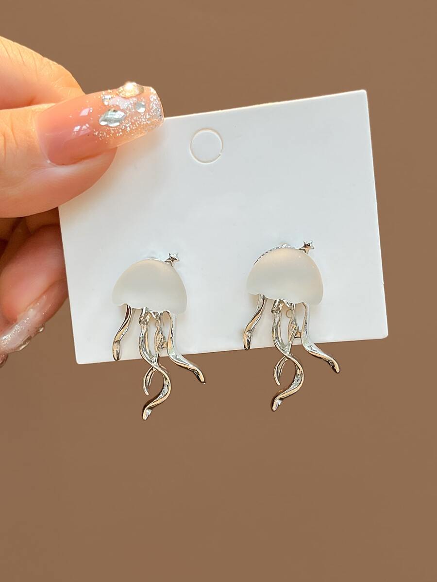 Bông tai đinh tán trang trí hình con sứa - trắng - Xem 1