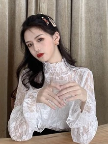 素色荷葉袖薄透蕾絲上衣 - 白色 - 查看 4