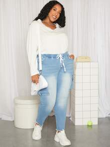 SHEIN CURVE+ Plus Drawstring Waist Flap Pocket Cargo Jeans - Light Wash - View 4